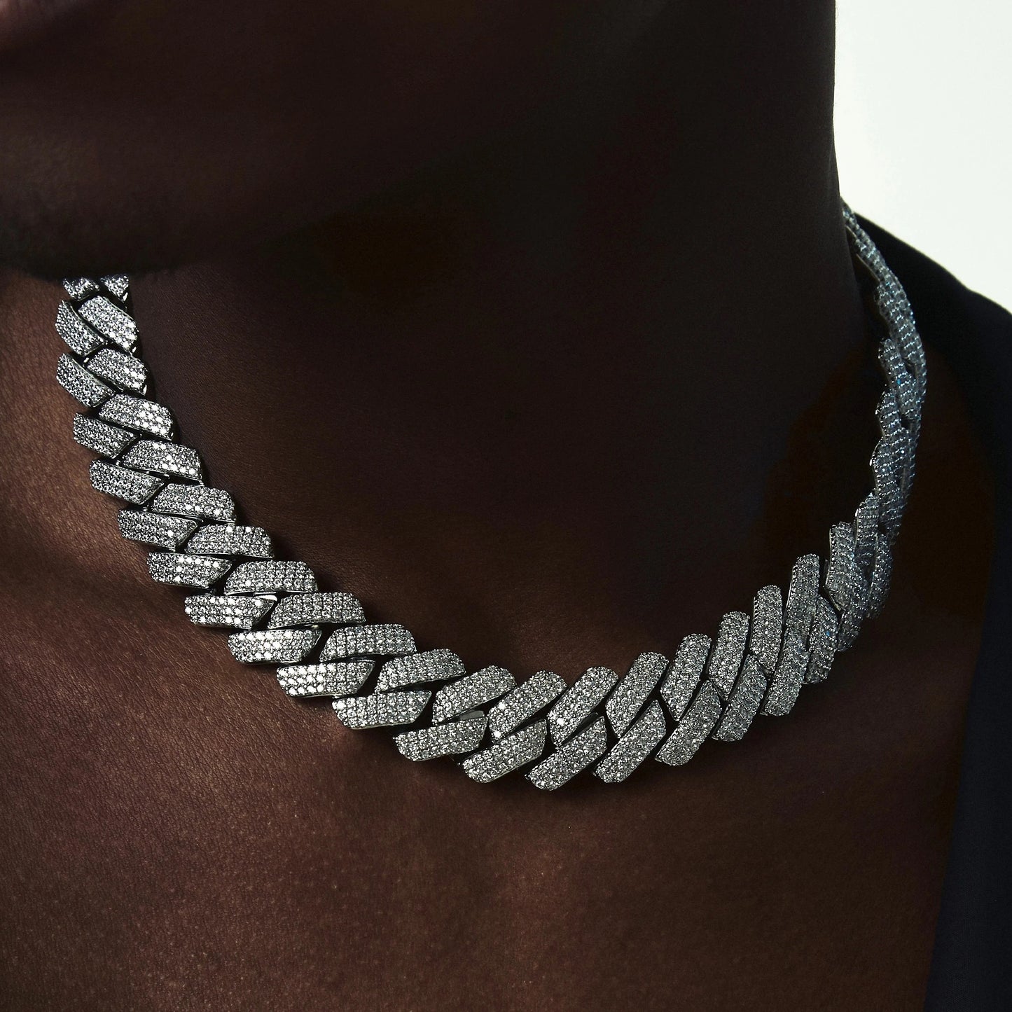 Big Iced-Out 19mm Cuban Chain